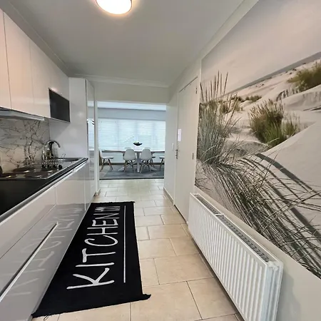 Apartment 'broker' - Amazing 2 Bedroom Near The Beach *