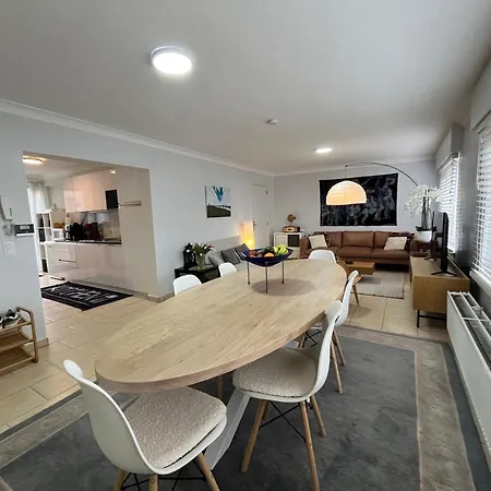 'broker' - Amazing 2 Bedroom Near The Beach * Ostend