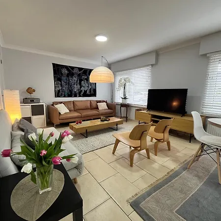 'broker' - Amazing 2 Bedroom Near The Beach Apartamento